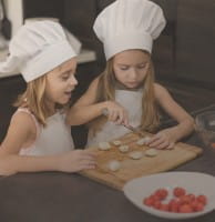 Kinder im Haushalt und in der Küche - Spielerisch helfen und lernen 